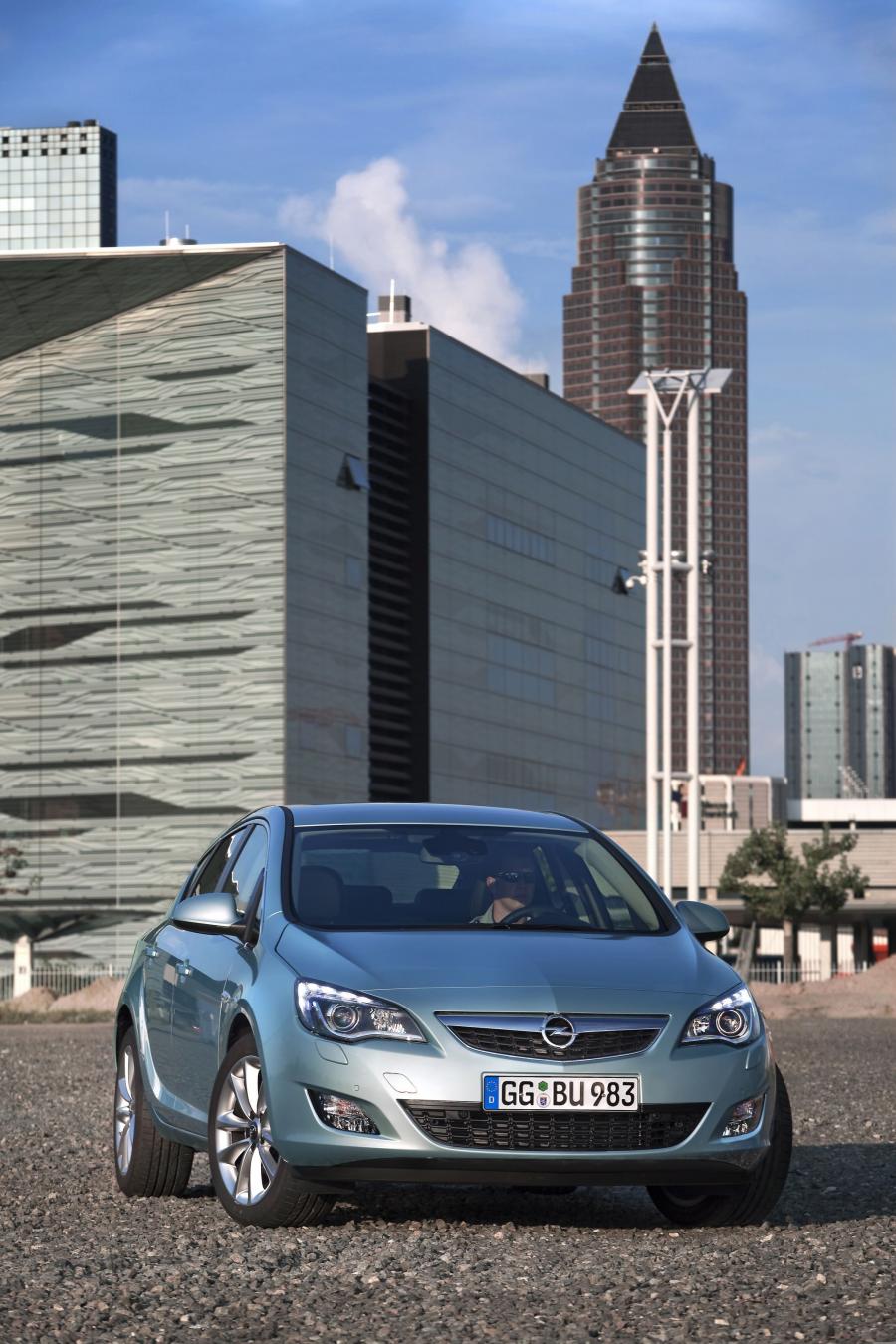  Opel Astra 5-Door 2009 года  (фото 104 из 170)